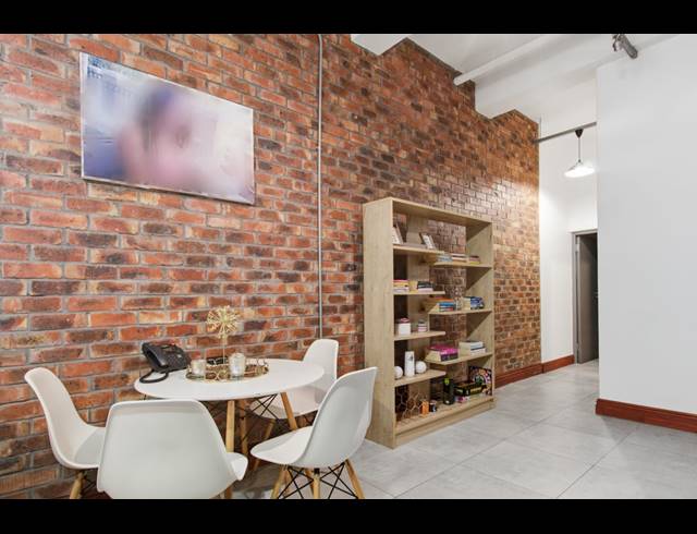 2 BEDROOM APARTMENT BLOCK TO LET IN SALT RIVER